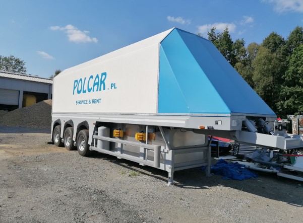 Специализированный полуприцеп POLCAR перед заводом